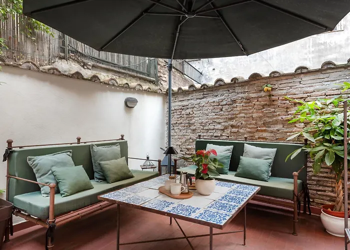 Leonina Art House Apartment