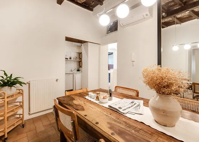 Leonina Art House Apartment *